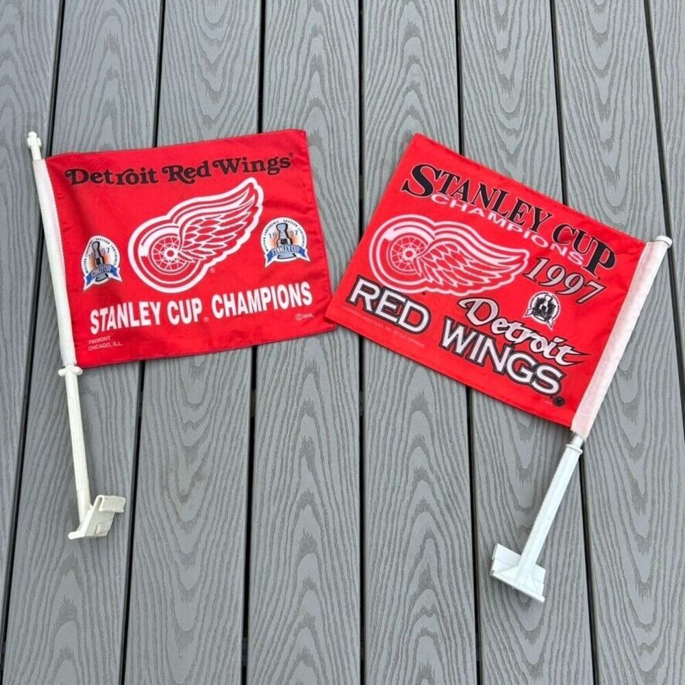 DETROIT RED WINGS 1997 STANLEY CUP CHAMPIONS CAR FLAGS PAIR